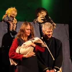 24.12.2024:  Heiligabend-Gottesdienste in der Pauluskirche - Vom Handpuppentheater bis Christmette